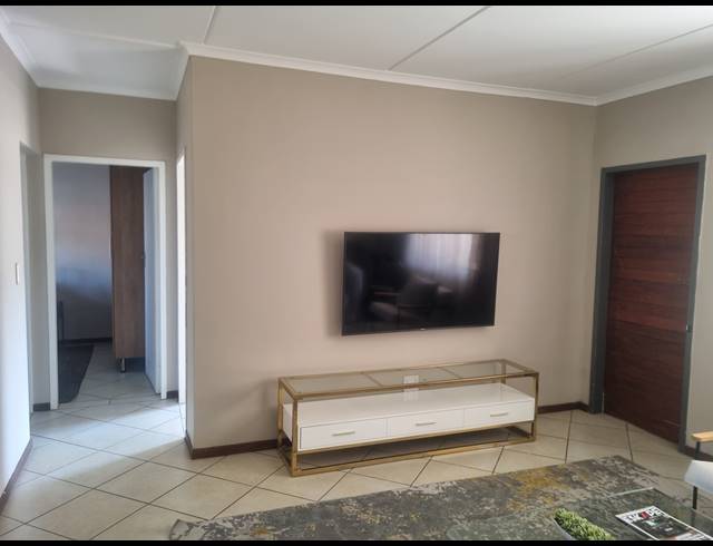 2 BEDROOM APARTMENT FOR SALE IN SAGEWOOD